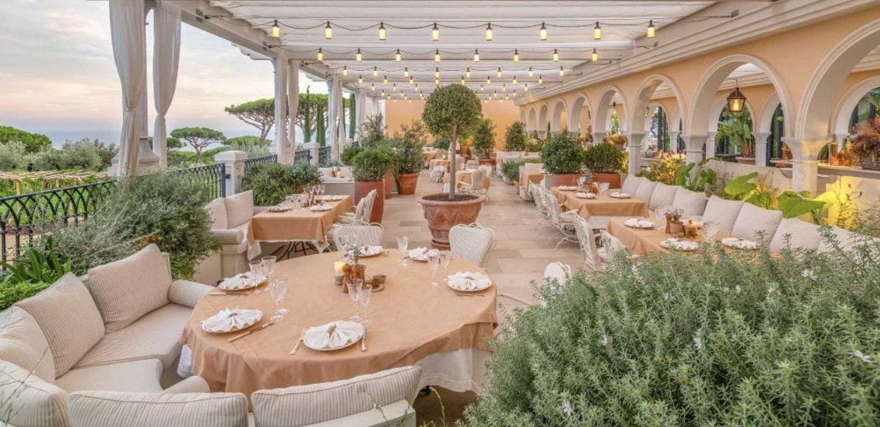 5-star dining in Saint Tropez, France